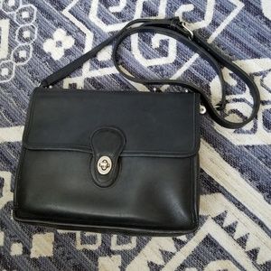 Vintage Coach Willis 9927 Messenger